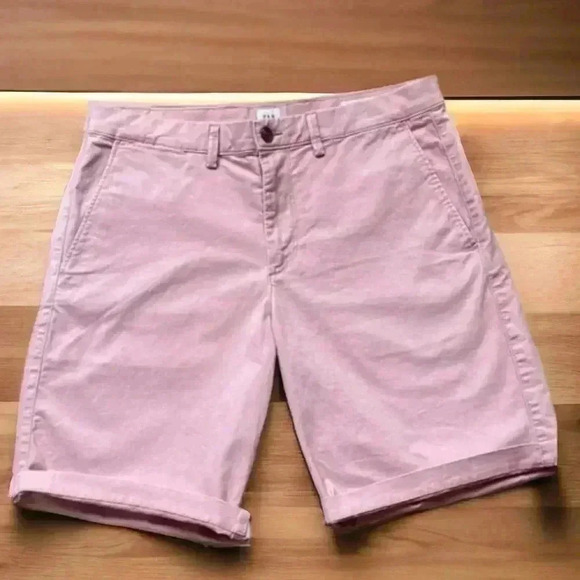 Gap Men’s Size 31 Pink Essential Khaki 10” Short. Flat-Front Shorts. - Picture 1 of 2